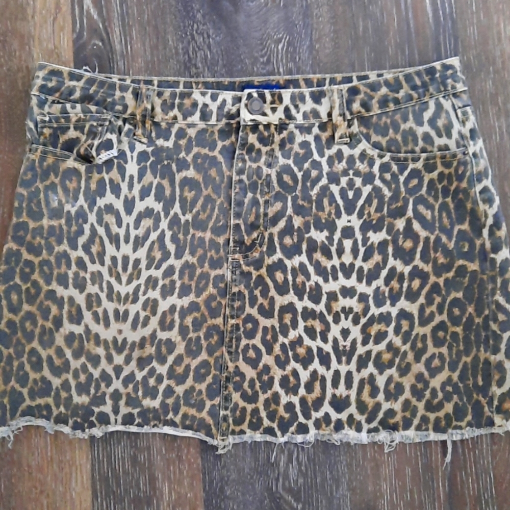 Denim leopard print mini skirt